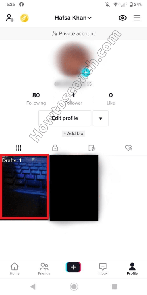 Vaya a su perfil de TikTok y seleccione Borradores frente a sus videos publicados